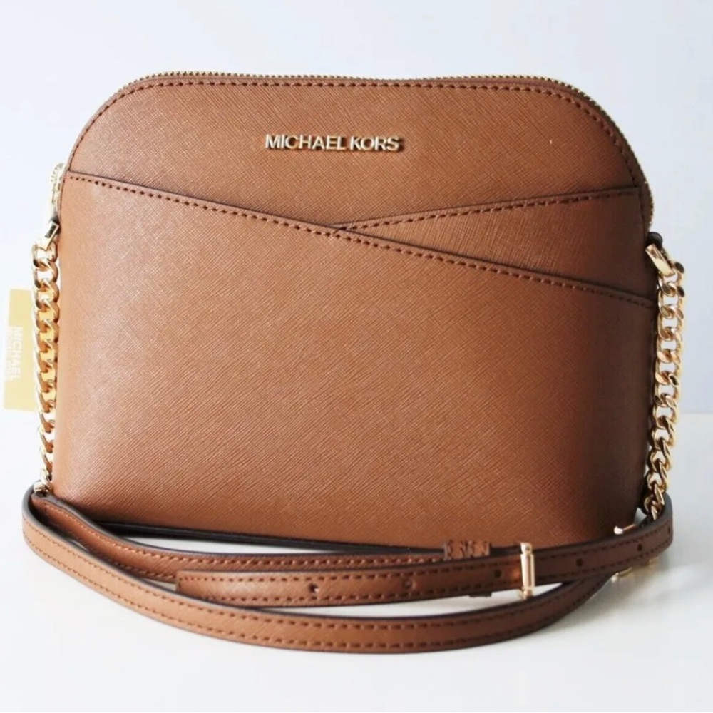 Michael Kors Jet Set Travel Medium Dome Crossbody Bag in Luggage